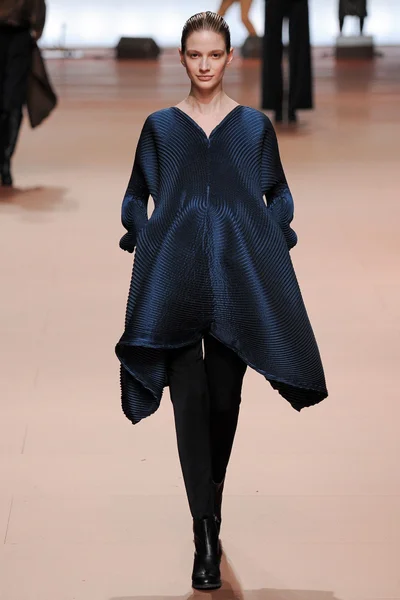 Look 38